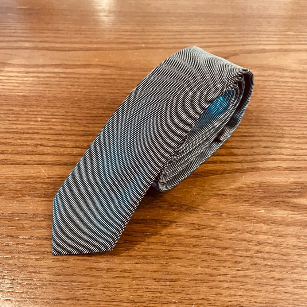 👔🔥 Gray Skinny Tie